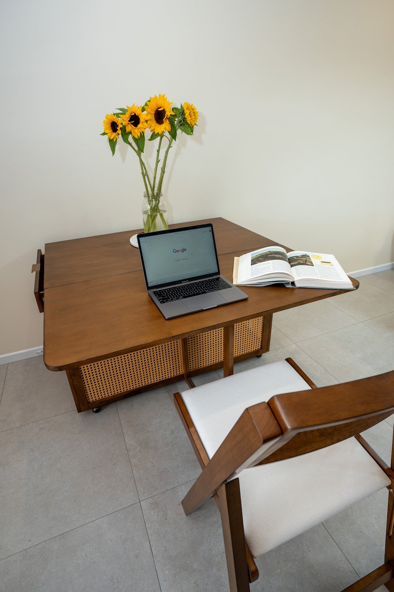 Retro Classic Folding Dining Room Table